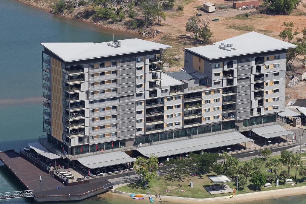 Darwin Waterfront Luxury Suites Екстер'єр фото